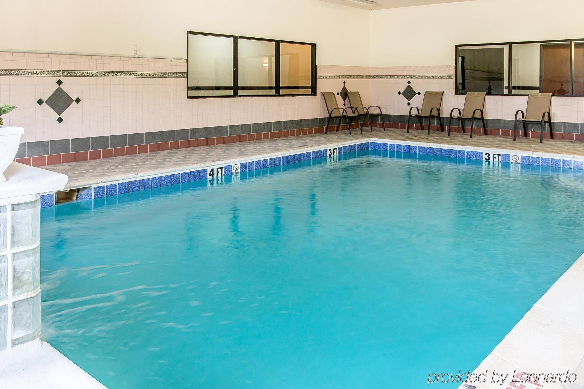 Motel 6 Elkhart, In エクステリア 写真