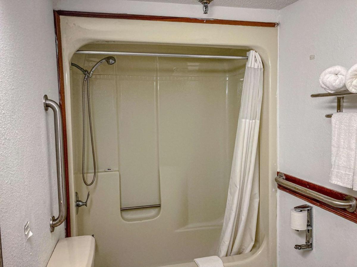 Motel 6 Elkhart, In エクステリア 写真